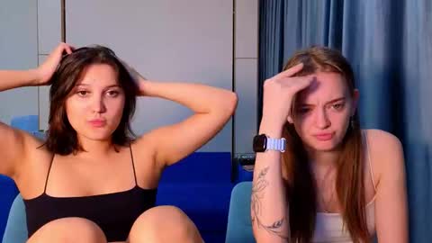 LUNA and ANNA    online show from September 25, 5:09 pm