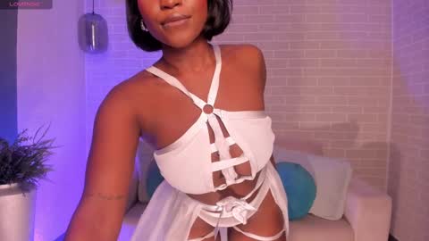 S a v a n n a h  online show from February 13, 7:31 pm