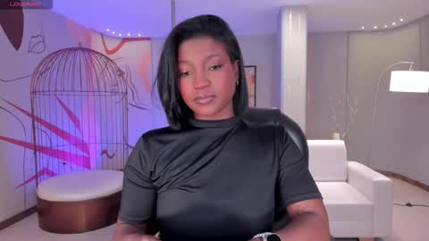 S a v a n n a h  online show from November 28, 1:07 pm