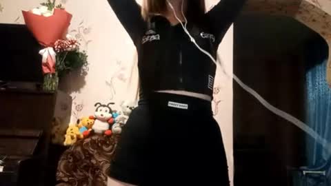 Sophie online show from October 1, 3:11 pm