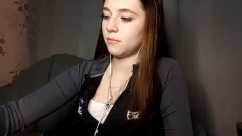 Sophie online show from October 9, 3:39 pm