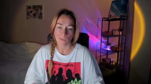 save the qween online show from October 9, 12:43 pm