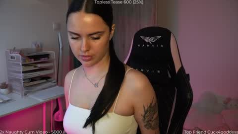 Naomi online show from April 10, 4:44 pm