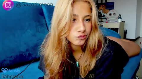 sazori_moon online show from December 7, 4:20 pm