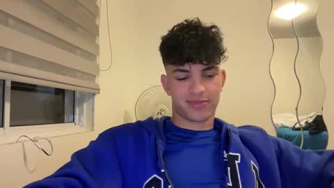 sbouchikh03 online show from February 4, 5:22 am