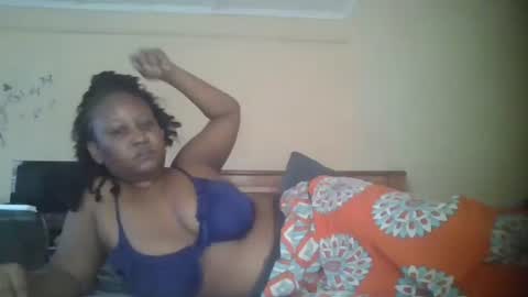 scarlet_25142359 online show from October 8, 5:57 am