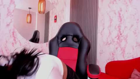  Scarlet Blakke  online show from September 17, 4:05 am