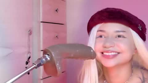 scarlet_gold online show from May 14, 6:17 pm