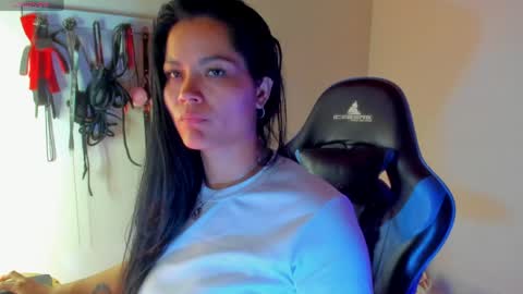 scarlet taylor kennedy online show from May 15, 9:22 pm
