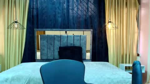 SCARLET MILF online show from November 4, 9:38 pm