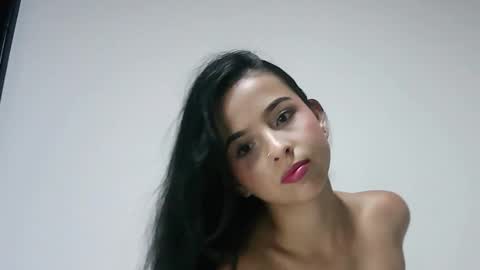 scarlet_muse18 online show from November 26, 9:11 pm