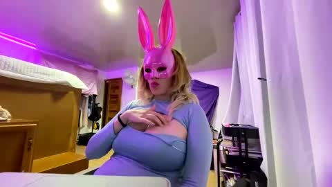 scarlet whisper online show from January 10, 3:34 am