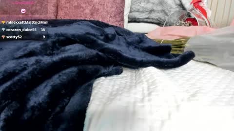 Scarlet online show from October 25, 7:25 pm