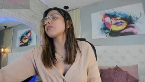 Scarlet online show from January 8, 7:20 pm