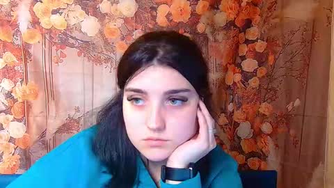 ScarletCargo online show from November 9, 5:37 pm