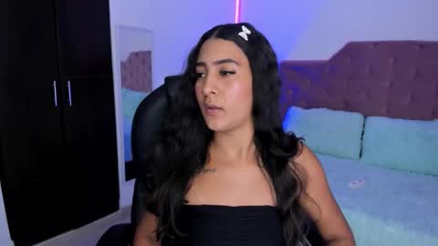 scarletdesire_ online show from October 17, 9:19 pm