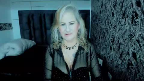 S C A R L E T online show from October 22, 11:56 am