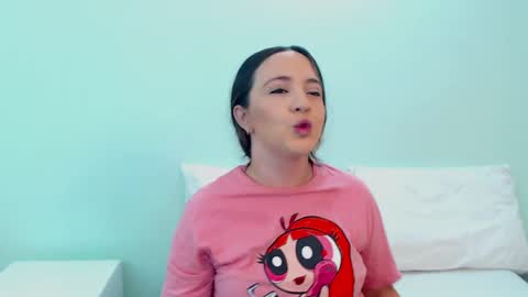 scarlet  online show from April 6, 10:49 am