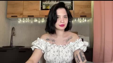 scarletpetal online show from February 2, 1:52 pm