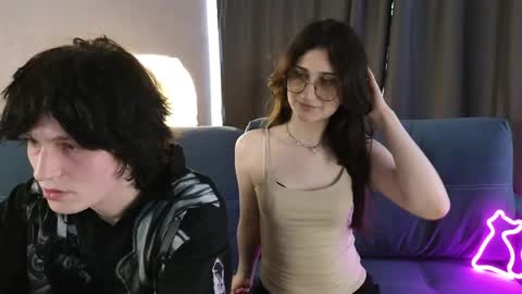 Scarlet  online show from May 9, 7:47 am