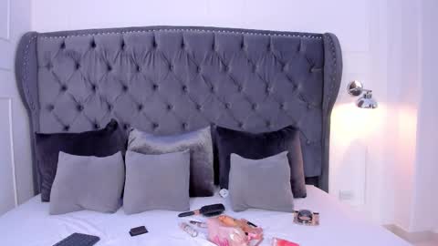    online show from October 16, 9:46 pm