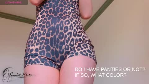 SCARLETT ELECTRA  -  online show from April 3, 1:51 pm