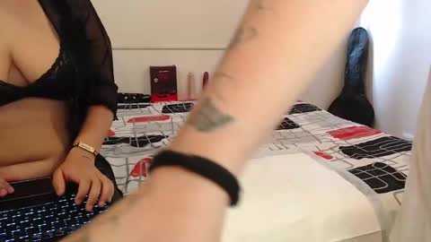 Scarlett and Jazmin online show from February 2, 4:54 pm