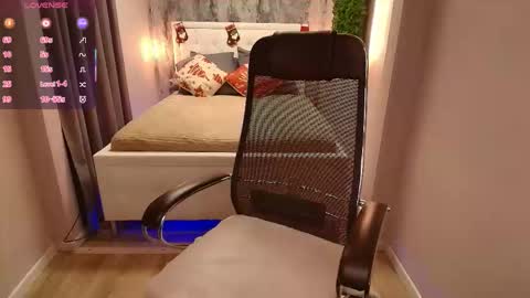 Scarlett online show from January 18, 12:25 pm