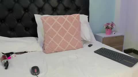 Scarlett Noirr online show from October 21, 2:43 pm