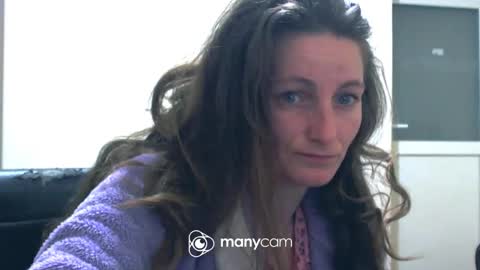 Snapshot of scarlett_queen01 chatting on March 9, 4:16 am scarlett_queen01 online show from March 9, 4:16 am