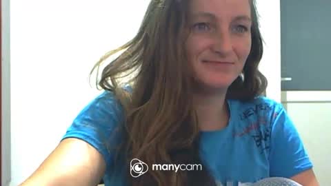 Snapshot of scarlett_queen01 chatting on September 17, 3:32 am scarlett_queen01 online show from September 17, 3:32 am