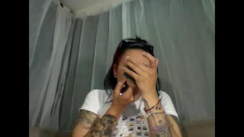 scarlett_red_11 online show from June 7, 3:22 am