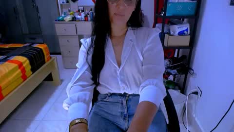 scarlet online show from May 30, 4:38 pm