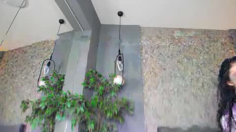 scarlettjakobs online show from March 22, 6:28 am