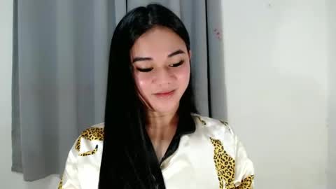 Snapshot of scarletvamp chatting on February 27, 2:57 am scarletvamp online show from February 27, 2:57 am