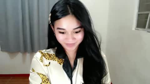 Snapshot of scarletvamp chatting on February 17, 6:31 am scarletvamp online show from February 17, 6:31 am