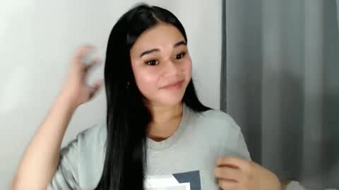 Snapshot of scarletvamp chatting on March 3, 7:39 pm scarletvamp online show from March 3, 7:39 pm