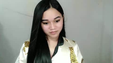 Snapshot of scarletvamp chatting on February 18, 2:05 am scarletvamp online show from February 18, 2:05 am