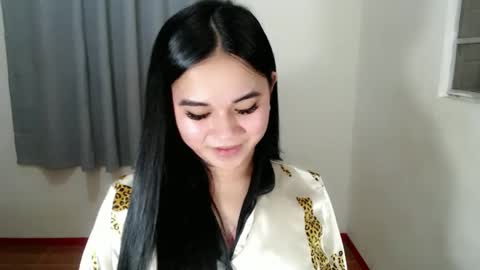 Snapshot of scarletvamp chatting on February 25, 6:03 am scarletvamp online show from February 25, 6:03 am