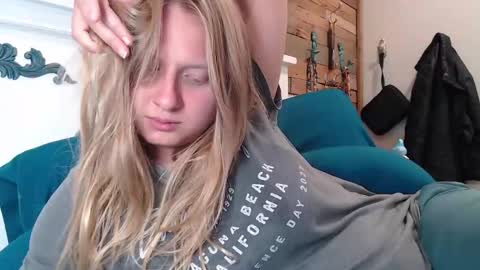 ScarTit Bernhard online show from April 18, 3:41 am