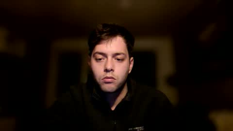 Hendrik online show from February 8, 11:30 pm