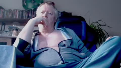 Thomas online show from January 2, 9:22 am