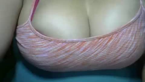 mai latina online show from June 15, 11:19 pm