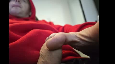 Snapshot of schosch01 chatting on January 13, 8:26 am schosch01 online show from January 13, 8:26 am