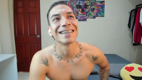 Daniel martinez - Independent model online show from September 25, 9:00 pm