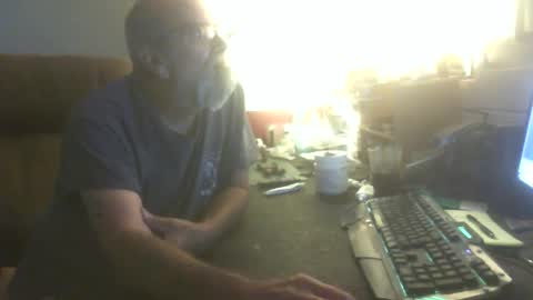 scotsman_62 online show from October 6, 3:13 am