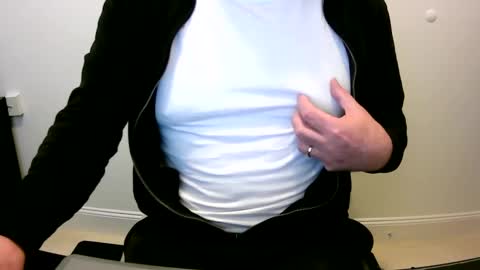 Scott online show from January 11, 9:15 am