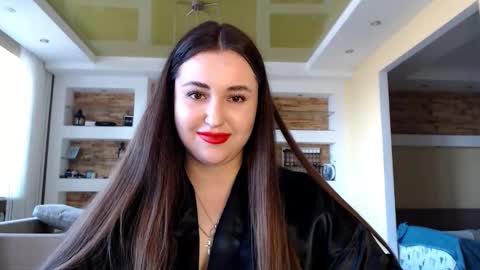 Elizabeth  online show from March 7, 12:12 pm