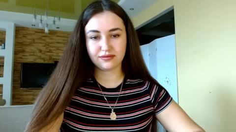 Elizabeth  online show from April 14, 6:49 am