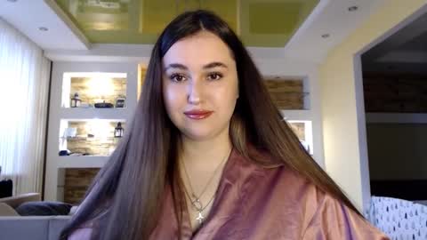 Elizabeth  online show from January 13, 10:25 am